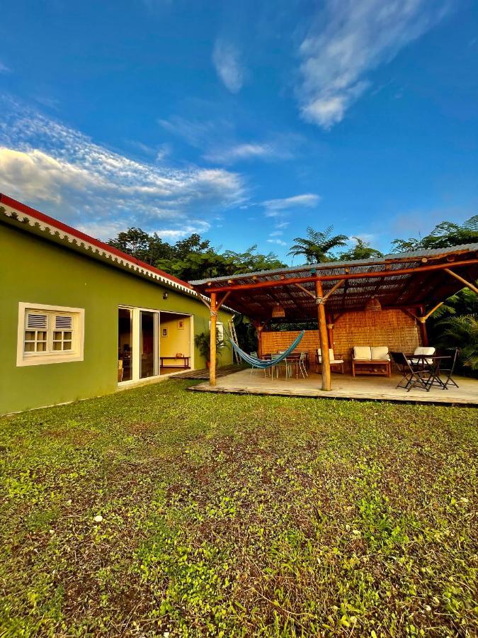Chambre Et Sdb Privative Ylang Ylang Vue Mont Pelee Dans Maison Partagee Le Morne-Rouge Luaran gambar